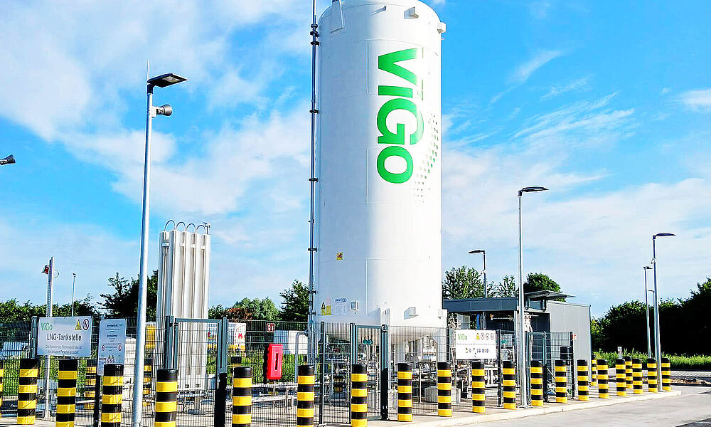 Bau von 18 LNG-Tankstellen