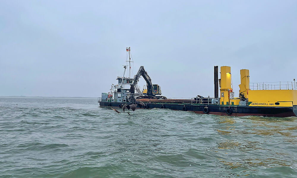 Schiffswrackbergung vor Norderney