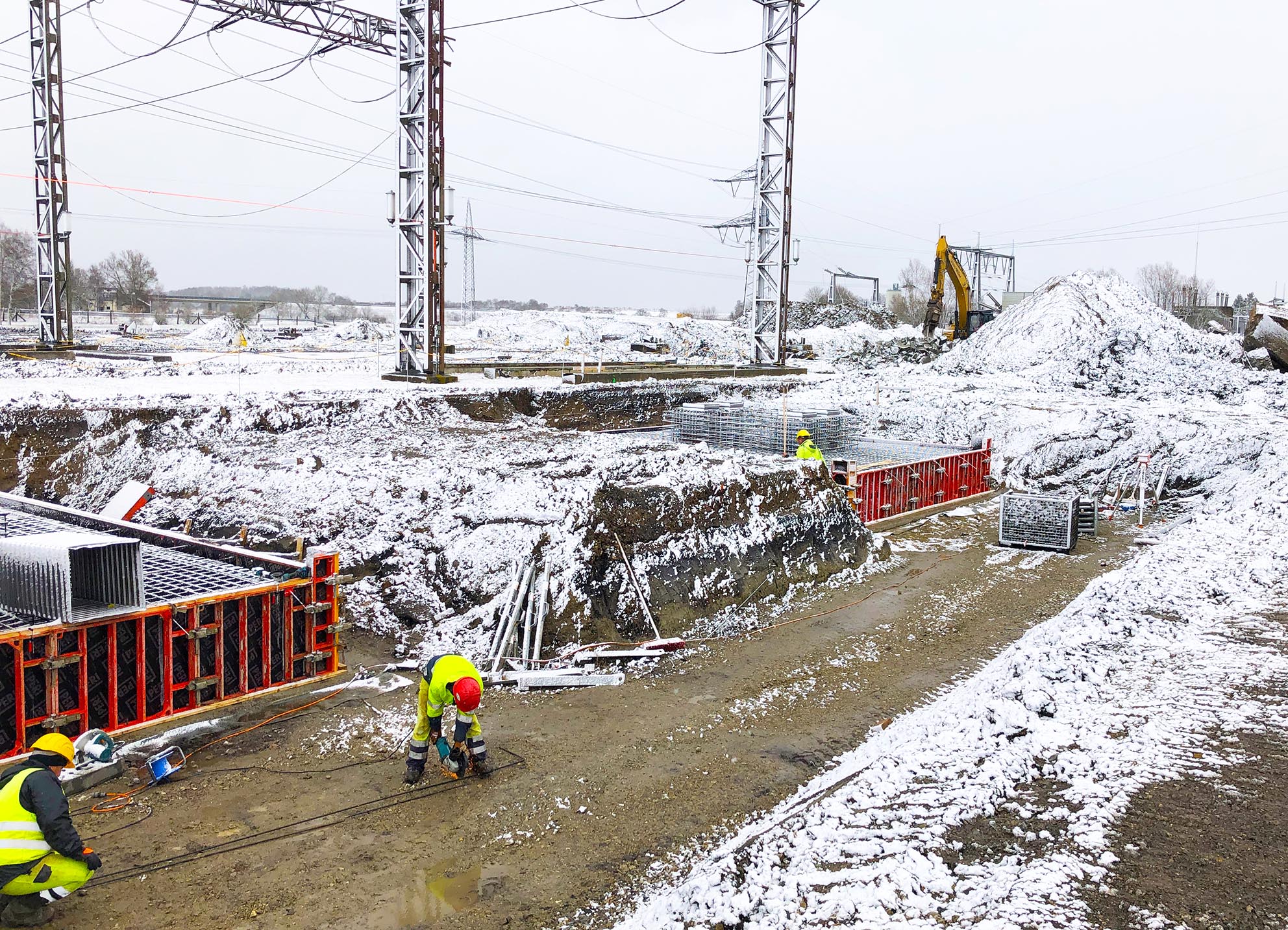 Knoll startet Bauarbeiten auf Umspannwerk Herbertingen bei Winterwetter